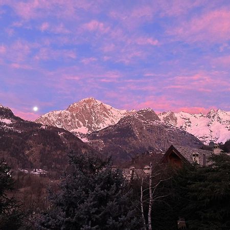 Courmayeur~Navetta Gratuita Per Il Centro+Impianti Exterior photo